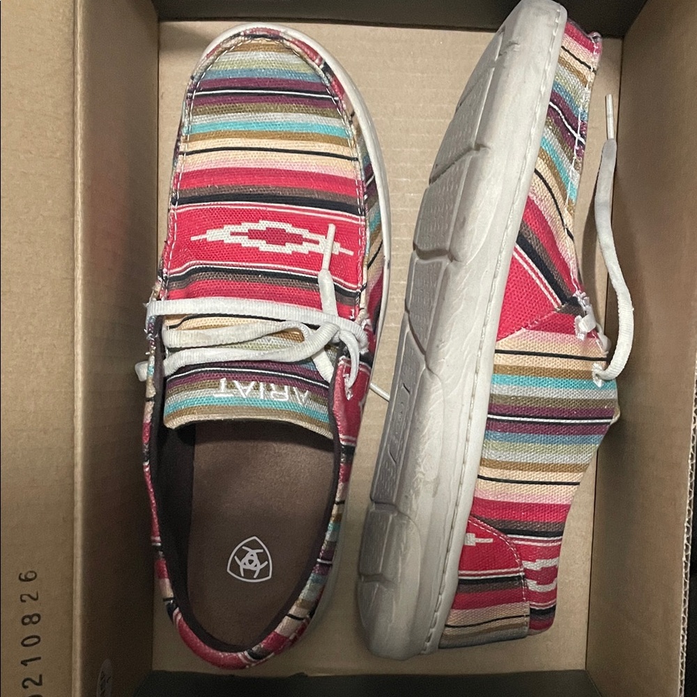 Ariat Women's Hilo Pastel Serape Slippers - Picture 3 of 5